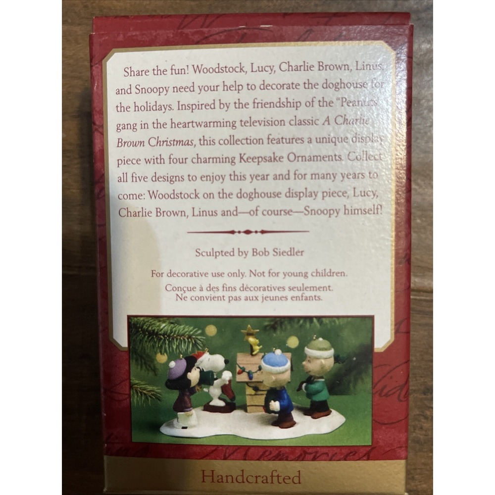 Hallmark Keepsake Ornament A Snoopy Christmas Snoopy #5 in Series 1999 - Picture 2 of 9